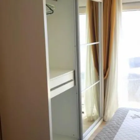 Oasis شقة *